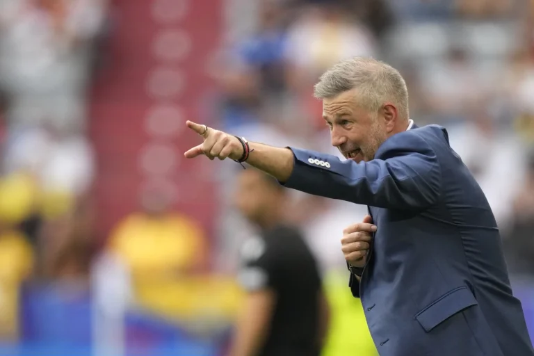 Rumanía y Eslovaquia no se dejarán llevar por los rumores de un empate