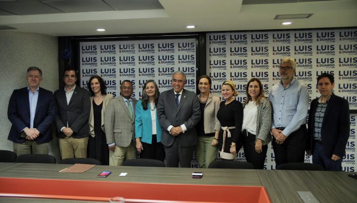 Luis Eduardo Martínez se reunió con delegación del Centro Carter en Venezuela (2)