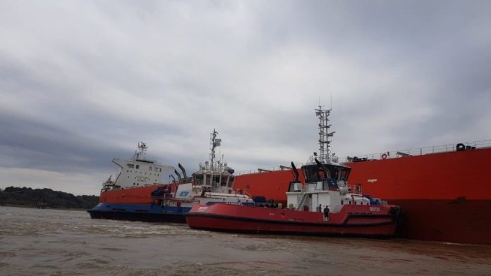 RemolcadorenRioParana