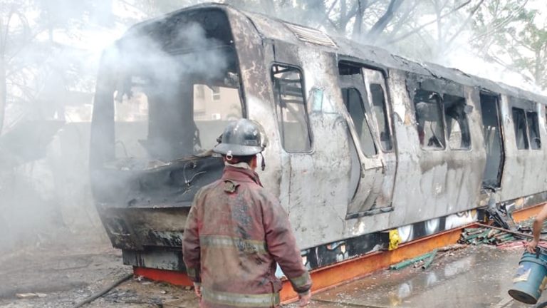 Controlan incendio  en el Museo de Transporte de Los Dos Caminos