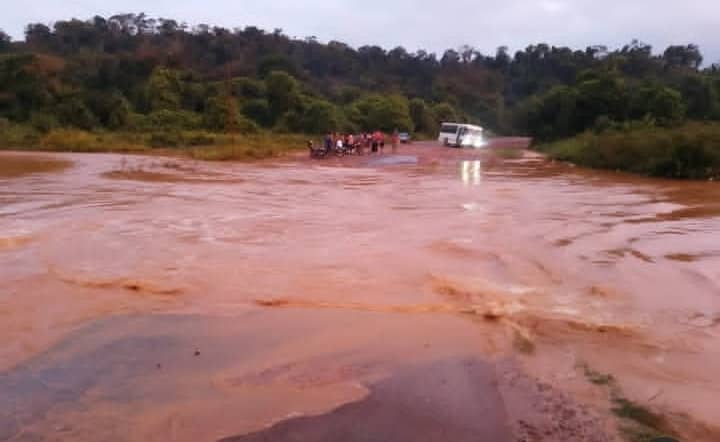 Al menos 10 mineros atrapados en El Callao