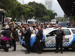 Van 64 muertos en megaoperación en Río de Janeiro y presas más de 100 personas