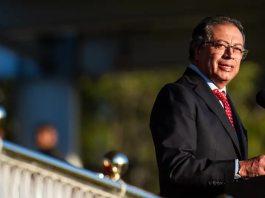 Petro acusa a EE.UU. de crimen de guerra por atacar lanchas