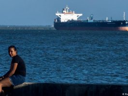 Estados Unidos autoriza operaciones a cinco petroleras en Venezuela