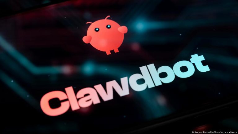 IA «conspira» contra humanos en red social solo para bots