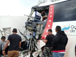 Un muerto y once heridos en triple choque en la Troncal 10